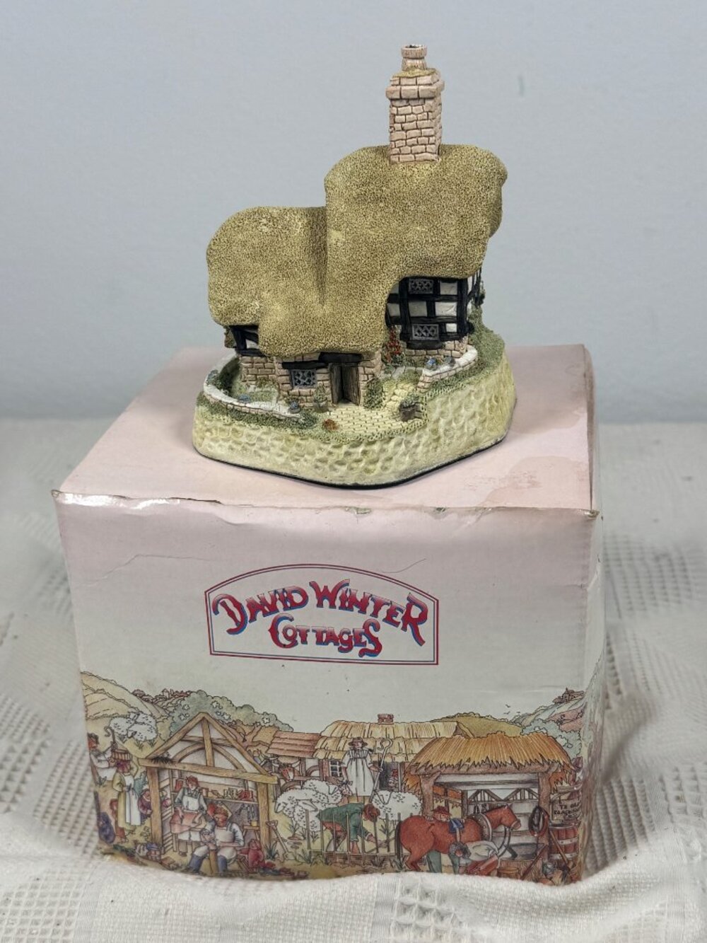 David Winter Blossom Cottage Figurine British Traditions Hand Painted Signed